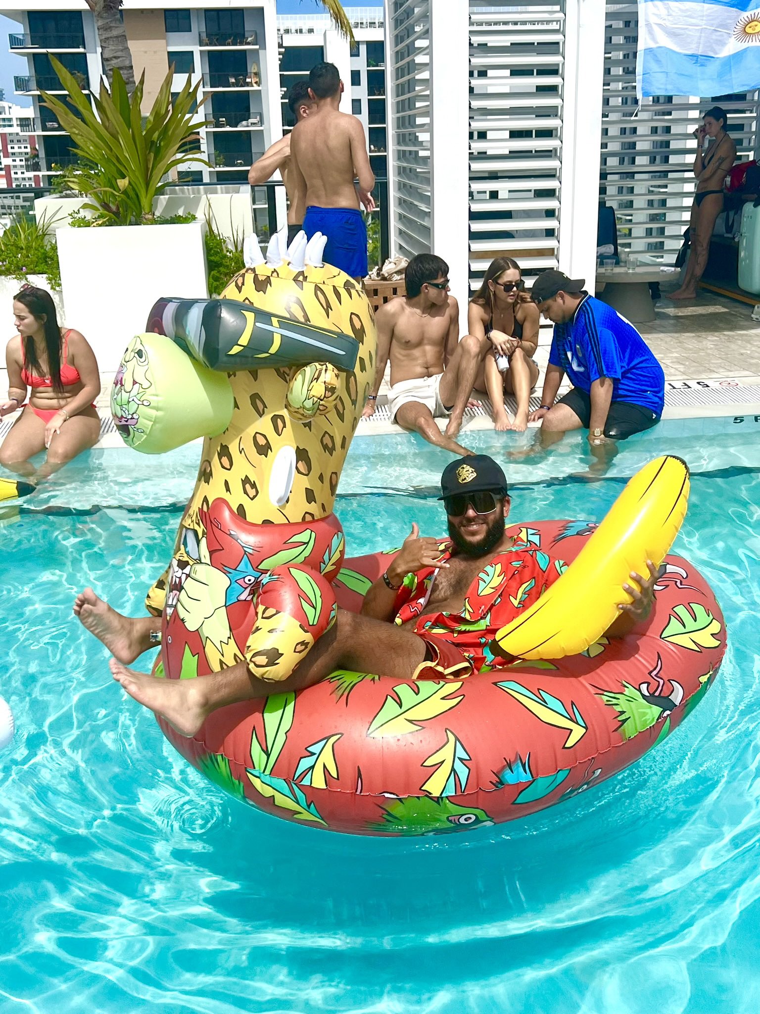 Drop 6: M2 Floatie